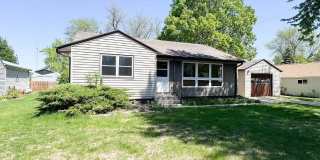 406 4th St Gallery 1