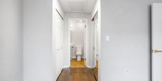 Spacious Newly Rennovated 2 Bedroom House with 2.5 Bath Gallery 21