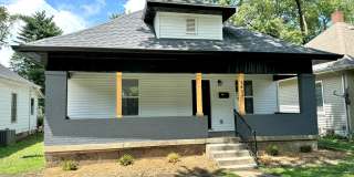 Charming Fully Remodeled 2-Bed Gem – Your Perfect Home Awaits! Charming Fully Remodeled 2-Bed Gem – Your Perfect Home Awaits! Gallery 1