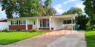 Your Next Home Awaits – 3 Bedrooms, Bonus Space & Spacious Yard Gallery 1