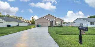 2538 SE Rock Springs Drive Gallery 1