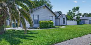 Corner Lot Home in Mandarin Gallery 1
