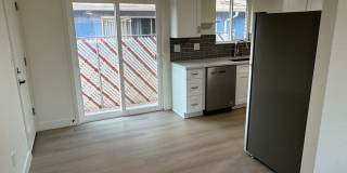 Stunning 2BD/1BA Condo w Garage - Prime Location! Gallery 7