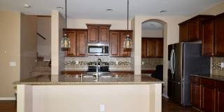 Beautiful 3 bedroom with a loft in Cooley Station! Gallery 5