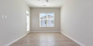 Middle Sound West Apartments Gallery 71