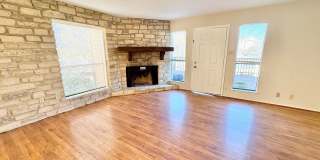 Freshly Renovated 2BD/2.5BA Townhouse in Exclusive Horseshoe Bay Community! Gallery 10