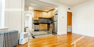 Charming 3 Bedroom-No Broker Fee Gallery 5