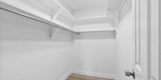 3800 POWELL Lane Gallery 11