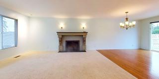 Beautiful Home with 4 Bedrooms and 2 Bathrooms Available in September! Gallery 7