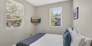 2561 W Cripple Creek Drive Gallery 18
