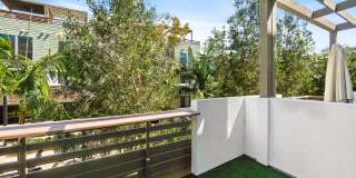 Gorgeous 4 Story Townhome Available in the Highly Desired 17 West Community! Gallery 24