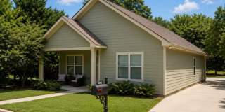 LEASING FOR FALL 2027 3 Bed/3.5 Bath less than mile and half from campus Gallery 1