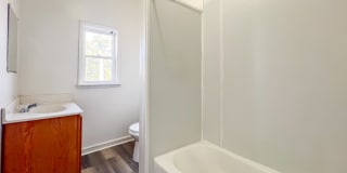 608 Halifax St Gallery 17