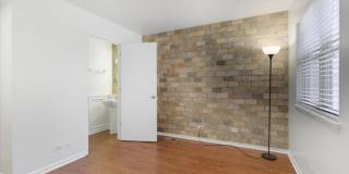 4530 S Woodlawn Ave Gallery 5