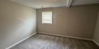 Lawrence-Fort Ben-Oaklandon 3 Bedroom and 2.5 Bathroom Gallery 16