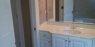 Beautiful 2 bedroom 3 bath condo in the Cherokee Triangle/ Highlands area- ready mid May Gallery 9