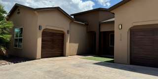 Beautiful 4 bedroom 2.5 bathroom Gallery 1