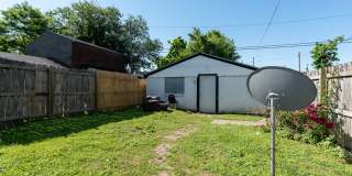 500 E Ormsby Ave Gallery 18