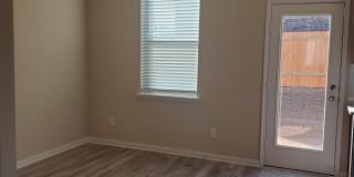 1911 Lilac Drive Gallery 12