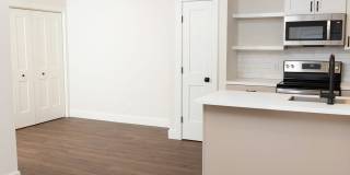 Highland Park Gallery 28