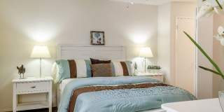 Knollwood Gallery 14