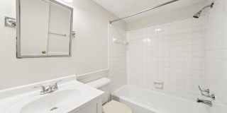 Williamsburg Apartments Gallery 20