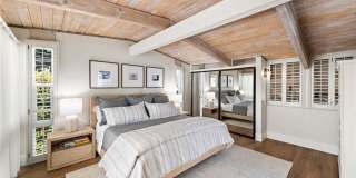 201 Nyes Place Gallery 12