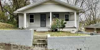 1076 Green Street Gallery 1