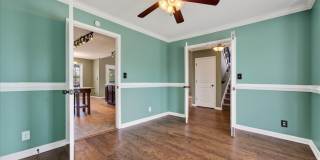 Pet Friendly Three Bedroom! Gallery 21