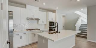 BEAUTIFUL 4 BEDROOM PROPERTY IN GATED COMMUNITY! Gallery 1