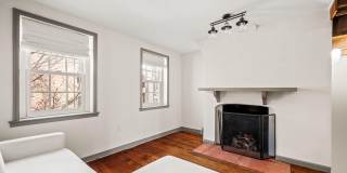 438 SPRUCE Street Gallery 13