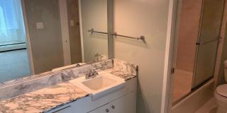 Sunny 2 bedroom in Mark Twain Building Gallery 15