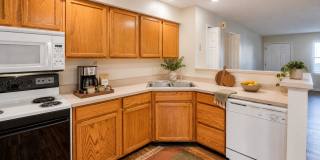 Walnut Springs Apartments Gallery 2