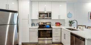 Link Apartments Four12 Gallery 6