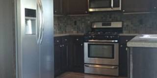 Charming 3 Bedroom Home in SE Bend with Spacious Backyard! Gallery 3