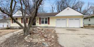 Beautiful 3 Bed 2.5 Bath Ranch Home with Garage in Raytown, MO Gallery 1