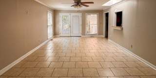 Beautiful Tri Level Home in Vanstory Hills Gallery 13