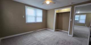 2 Bedroom Home in Normal Gallery 8