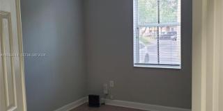 2242 NE 42nd Cir Gallery 19