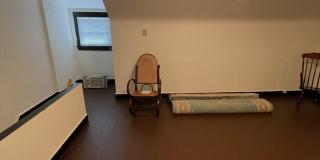 511 South Graham Street Gallery 9
