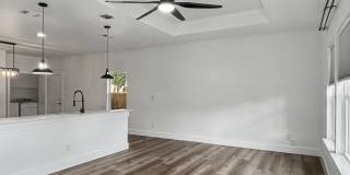 Modern 3-Bedroom Home Near Downtown Gallery 3