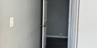 1612 W LEXINGTON Street Gallery 11
