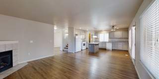 Clean Home with Lots of space ready to be your Home! Gallery 25