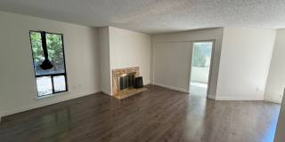 3 Bed 2 Bath Condo & Pool Access! Gallery 3