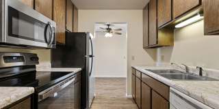 Cedarwood West Apartments Gallery 1