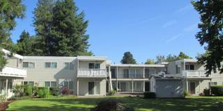 Weidler Plaza Gallery 2