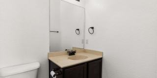 586 Creekside Circle Gallery 14