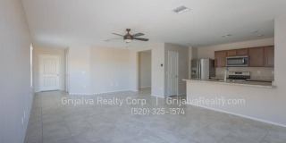 Lovely 3 Bedroom, 2 Bath Home with Den in Southeast Tucson (Irvington/Camino Seco) Gallery 4