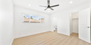 4021 Stevely Ave Gallery 33