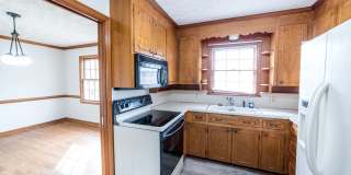 4 Bedroom || 3 Bathroom Home with Finished Basement Gallery 3